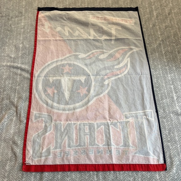 Tennessee Titans Flag/banner.Excellent condition, no stains, marks etc. - Picture 3 of 5